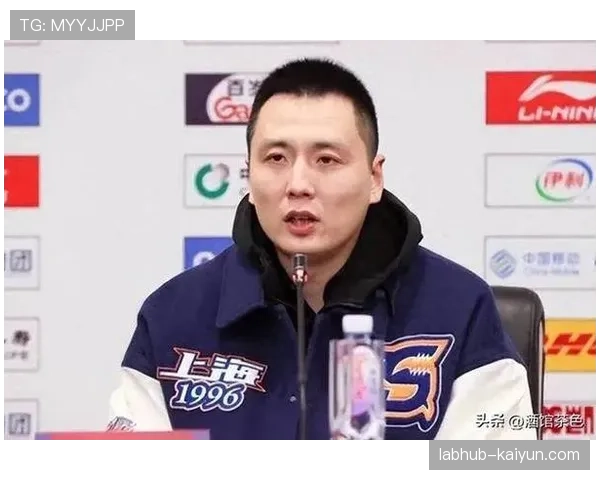 上海男篮在2001-2002赛季后再度拿到常规赛冠军